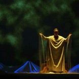 Họa sĩ Hoàng Song Hào gửi tặng hình ảnh vở diễn Âm binh buổi thi Liên hoan sân khấu Toàn quốc 2012